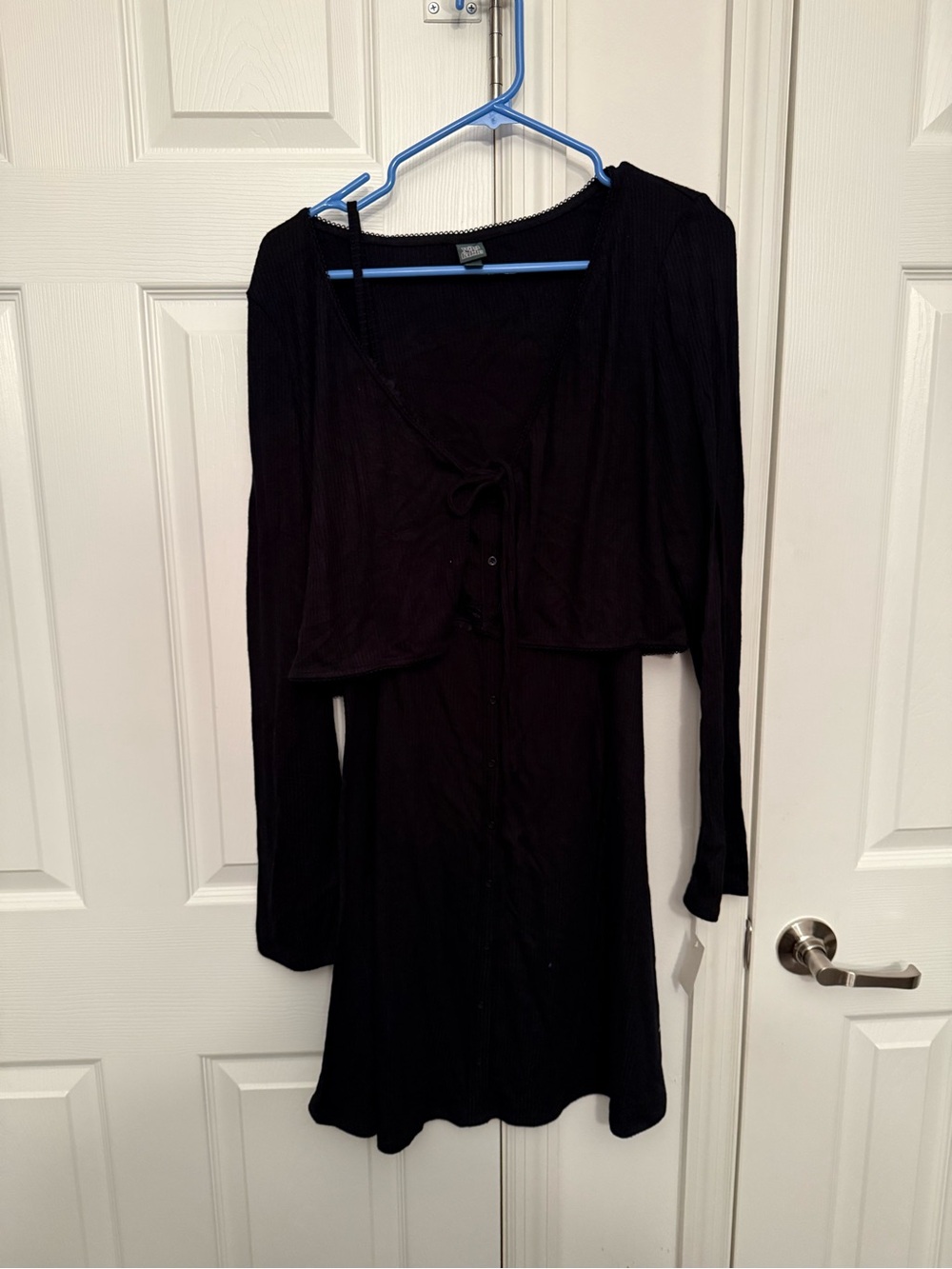 wild fable Black Ribbed Long-Sleeve Button Dress with Tie